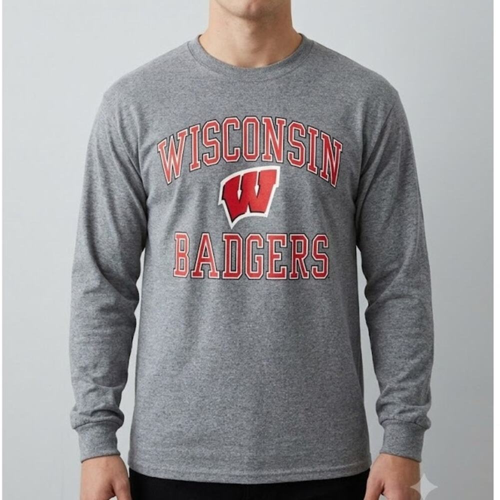 Wisconsin Badgers Long Sleeve T-Shirt NCAA Football Tee Heather Gray Mens Size M